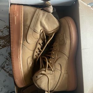 High top Air Force Wheats
